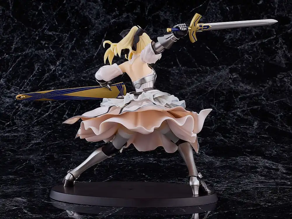 Fate/Stay Night Plamatea Plastic Model Kit Reincarnation Saber Lily Distant Avalon 20 cm